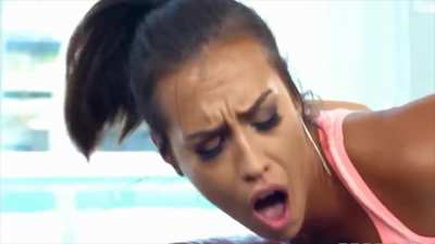 Kelsi Monroe's Big Ass in Some Yoga Pants ☠️