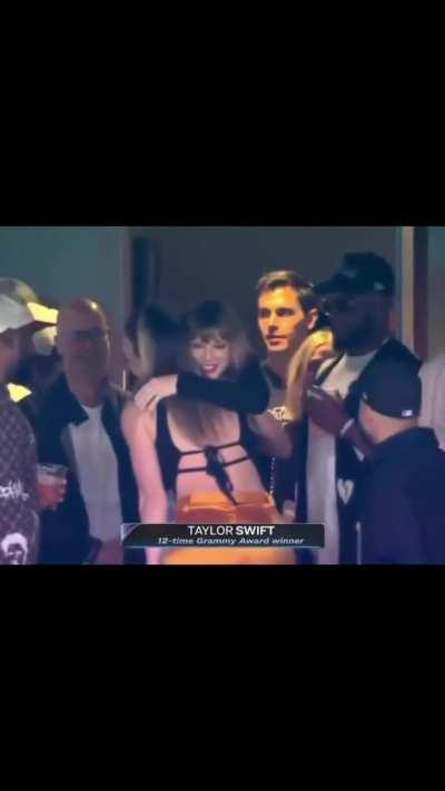 Taylor Swift, Travis Kelce, and Charlie Day