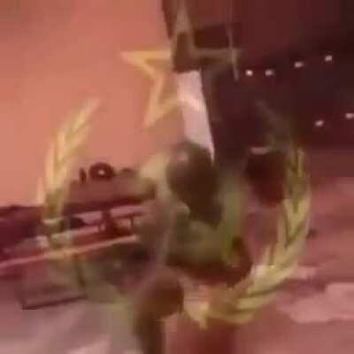 minha familia quando só sobra 1 rabanada no natal