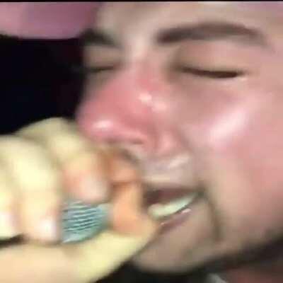 DRAKE IS A FAN OF THE BOY$