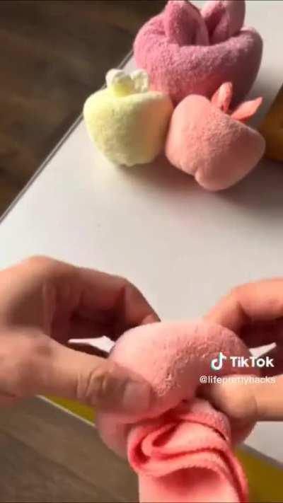 Nice for presents, face cloth, soaps, bath smellies, it would look adorable.