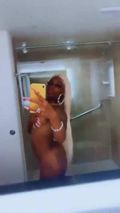 add @dasevyseven757 on snap for more content