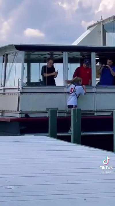 Another video of the mail boat jumpers