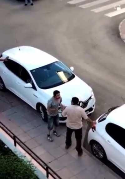 Tough guy gets one shotted