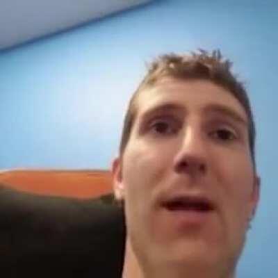 Linus singing Baka Mitai, can’t say I blame him. That song do be slapping doe.