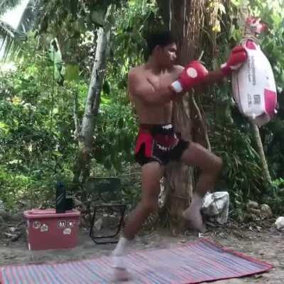 Great Muay Thai Training No Excuse
