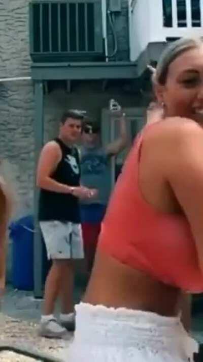 The guy friends are sick and tired of all the dancing 😂