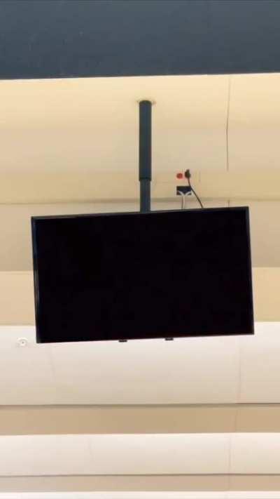 Bro... wtf is this bowling screen