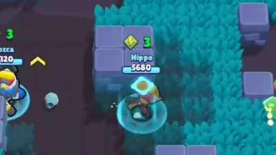 My friend needs to learn how to use Max gadget lol