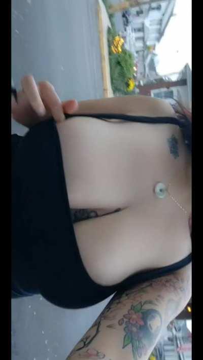 My little secret : I actually like being catcalled 🤭