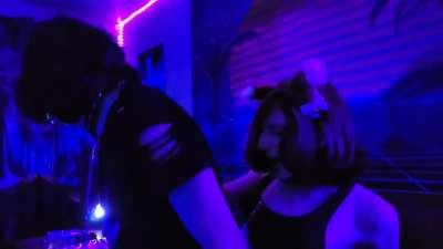 looks like I'm stuck in the middle of a sticky situation mweheheheheheh