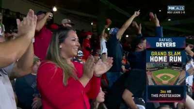[Highlight] Devers hits the Red Sox second grand slam of the game to give them an 8-0 lead in the 2nd inning!