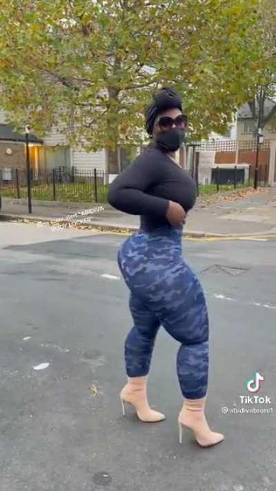 African thickness Abidivabroni  