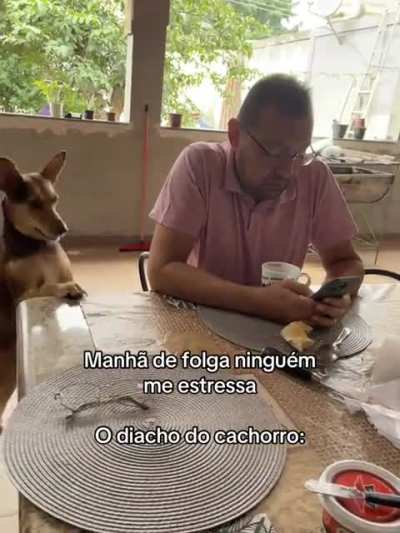 Ele só queria o pãozinho..