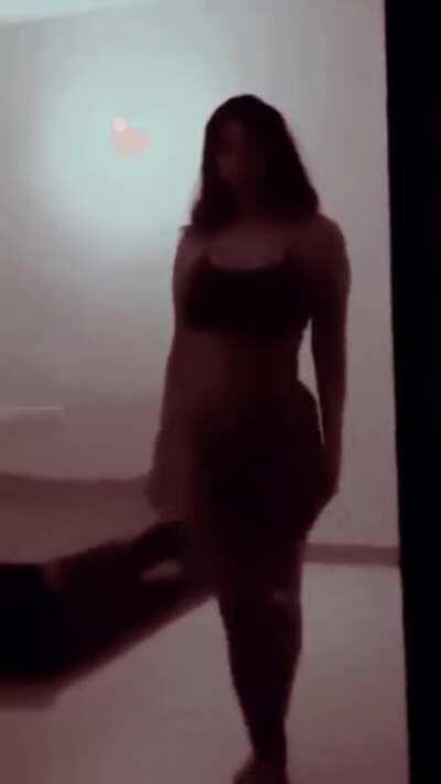 Reposting on requests 🔥🔥🔥 see profile for updates 🔥🔥