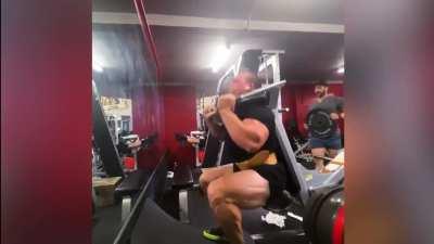 Did this clown just fucking claim natty?