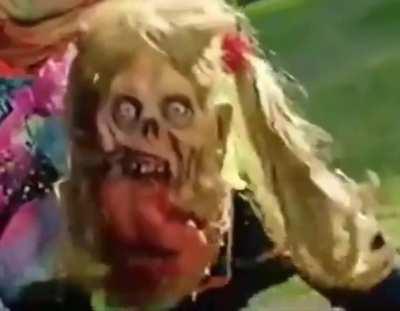 Какая-то очень старая реклама