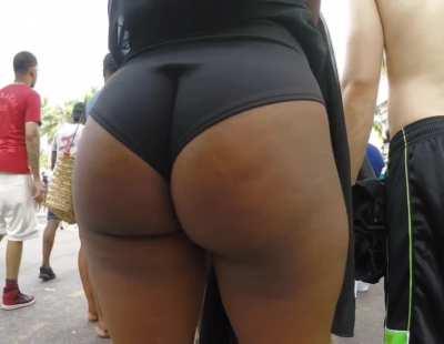 Join my telegram for only $5 ....1,000+ vids plus links, access to candid Beach booty and streetflix ...also every member has a chance to win some money.... dm me