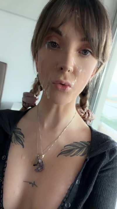 love seeing it drip down from my face to my tits 🤤