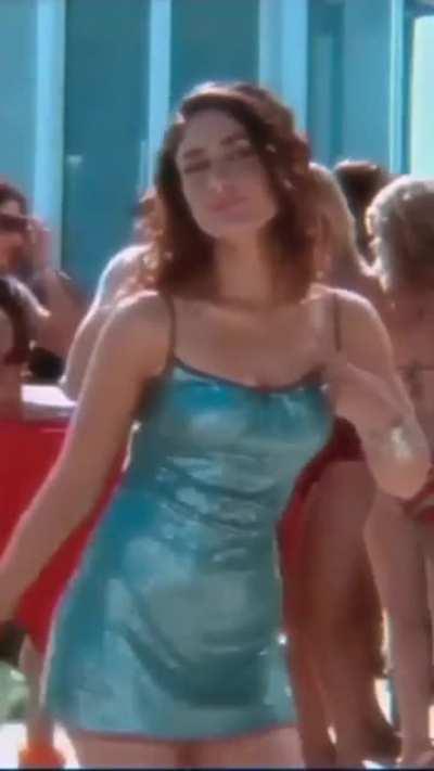Kareena and her short dresses means easy access