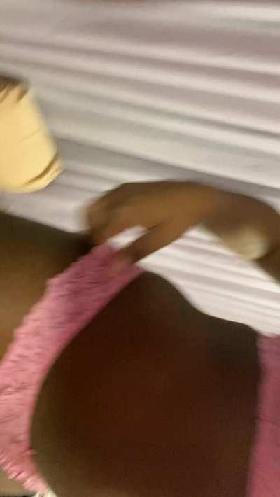 If even 5 guys like my ass, I'll celebrate and fuck myself anal 🙈