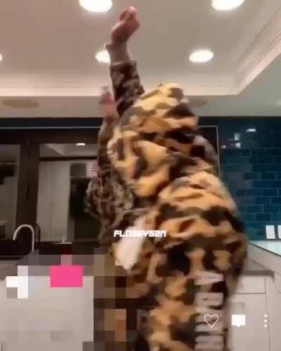 I POP A PERC 💊 GO RETARDED WAIT ✋🏽 🤫