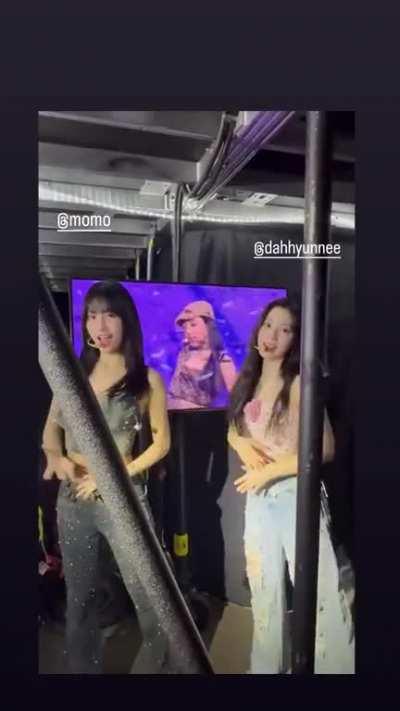 230626 Dahyun and Momo dancing to POP!