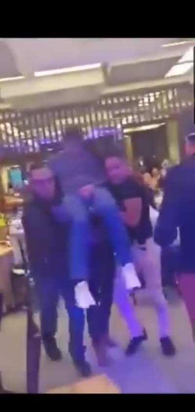 Banda que se ganaron en la fiesta de su trabajo??