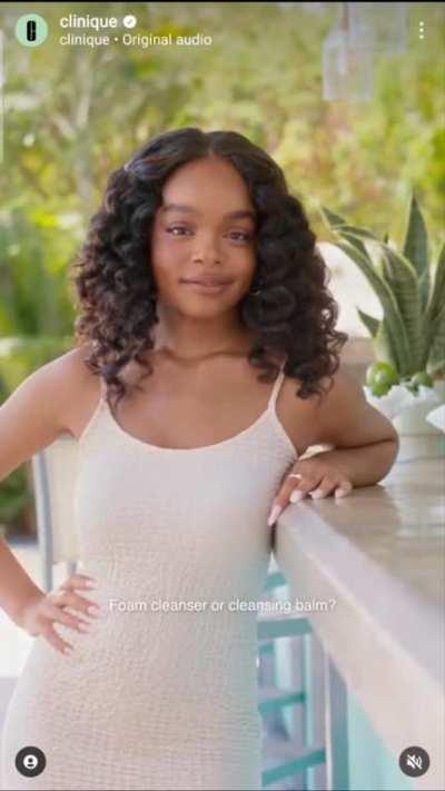 Beautiful young woman 