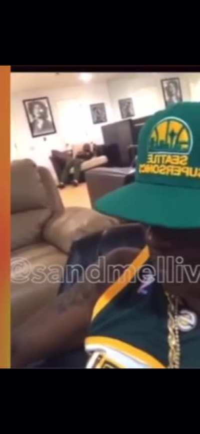 Woah bruce so this what you was doing in jail😧😧😧