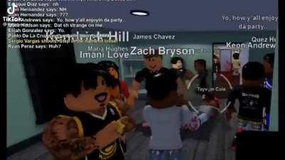 Mfs really role playing the melly incident on roblox it’s getting outta hand 😭😭