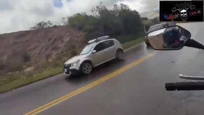 WTF are those double line thingies for?