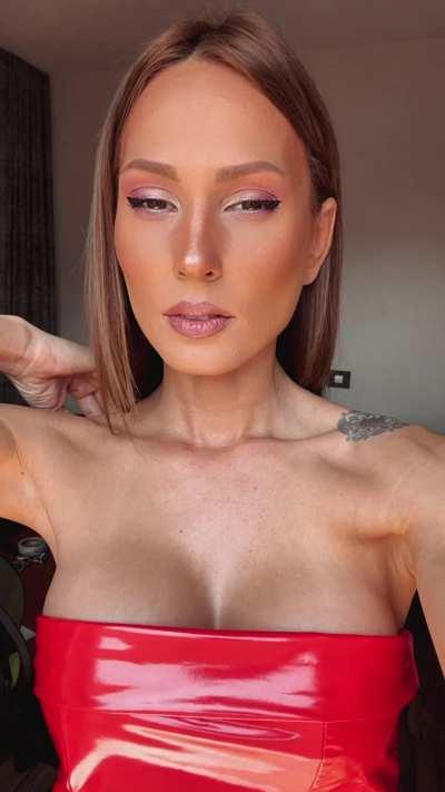 Think I'm hot enough to take out on a date?