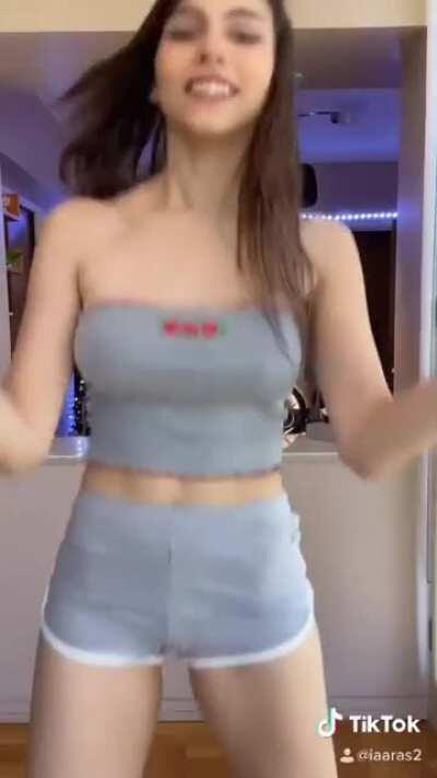 Amo sus tetas y su cara