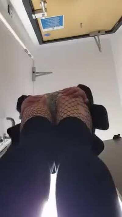 Your face is now my seat wyd >:)