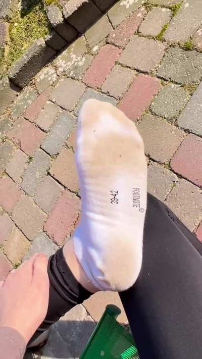 you see these soles, they will trample you😈