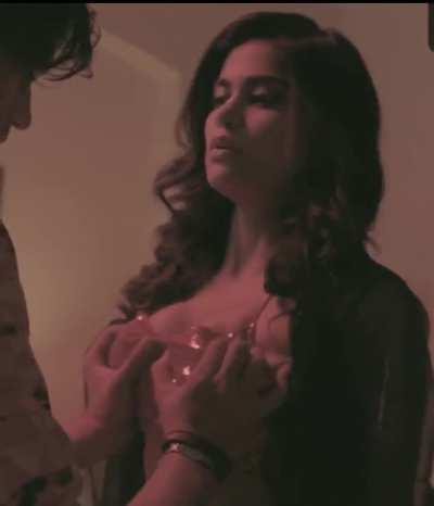 Gunjan aras hot live session