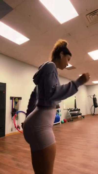 #perfect-ass #curves #thick #bigass