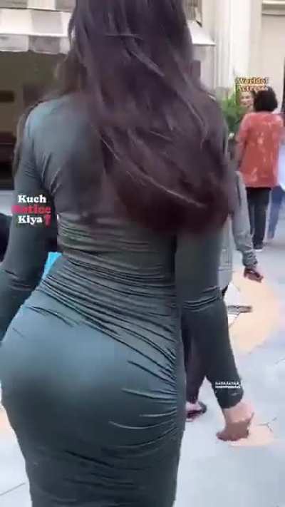 Nora Fatehi tight dress