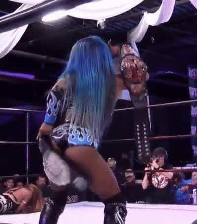 Booty dance with the belts