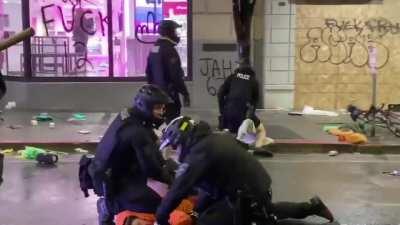 Не палисть идиот