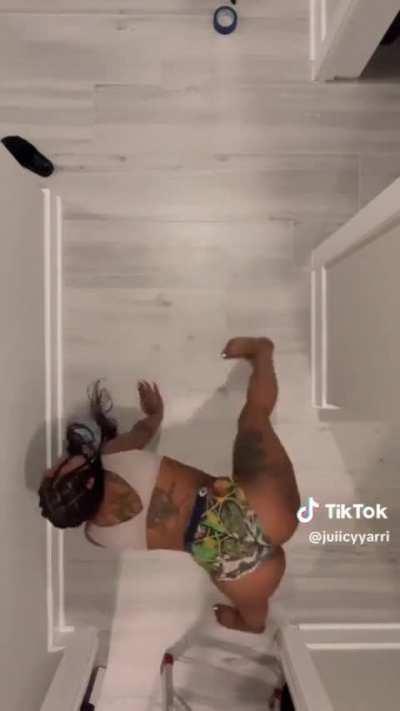 does anyone know her name?