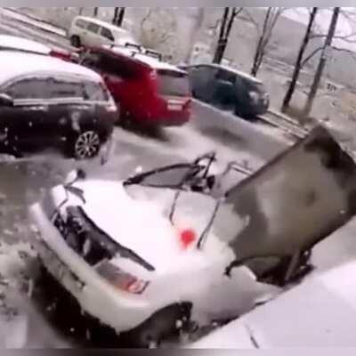 How to clean the snow of your car in 7 seconds