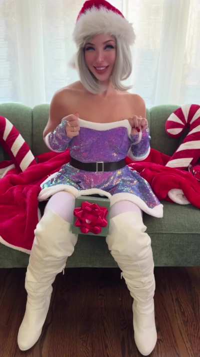 Holiday Request for u/senortater: 🍆🎁💦