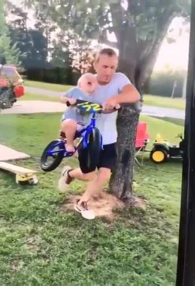 Big dude and little dude