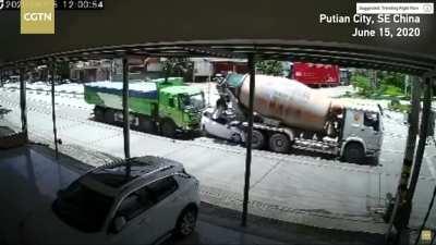 The person in the white car survived!