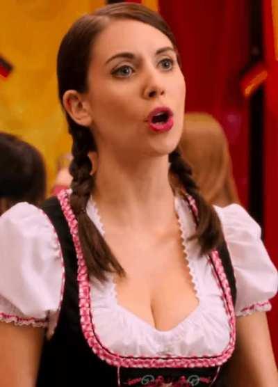 #anniesboobs in all 6 seasons!