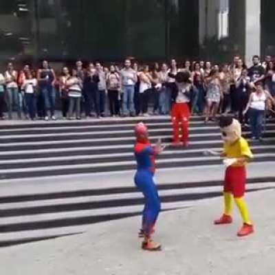 Nem o miranha foi poupado