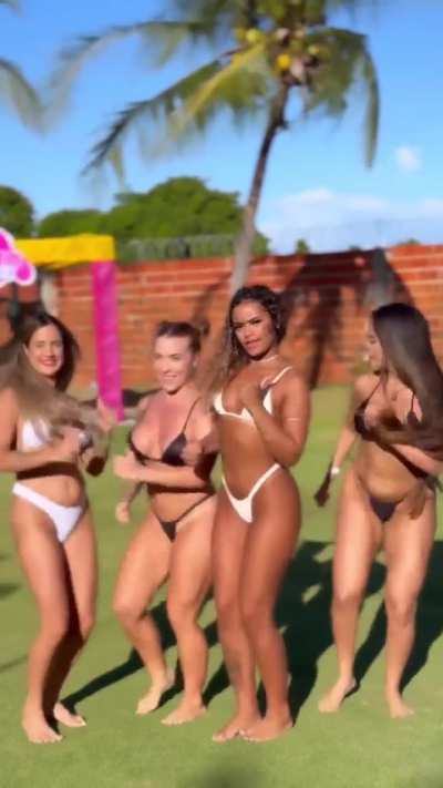 Giulia Thalia, Sophie Buttini, Ray Brito and Raissa Oliveira.