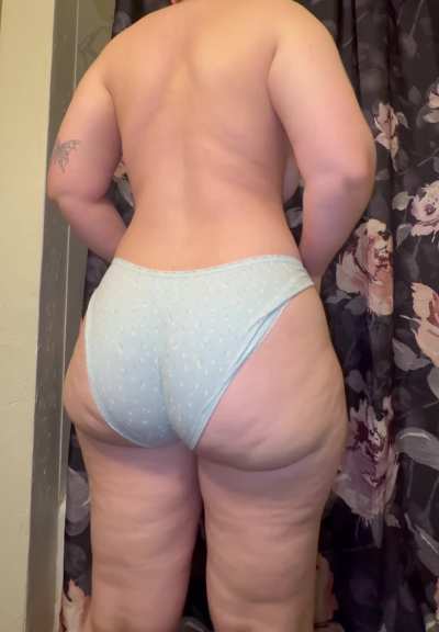 Pixar mom booty reporting for duty